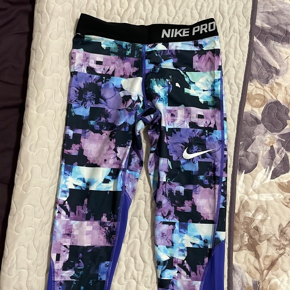 Nike Pants - Nike Pro Dri-fit leggings